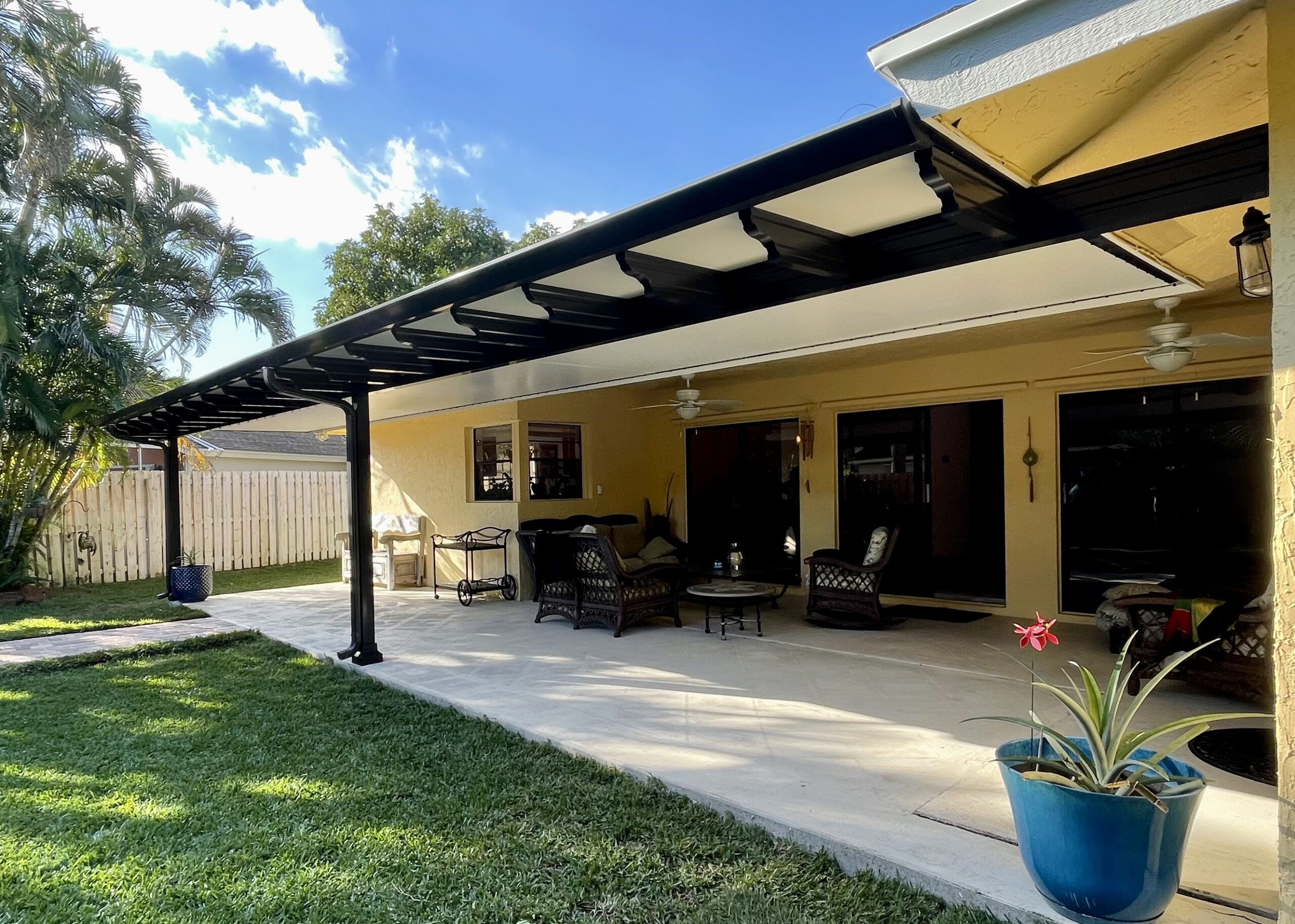 Bronze Contempo Patio Cover